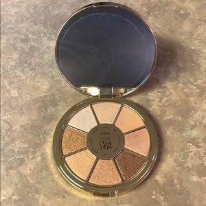 Tarte Eyeshadow Palette